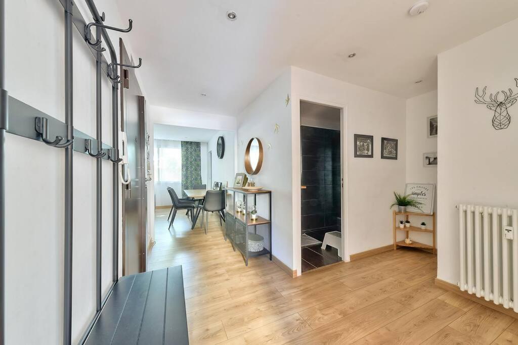 Apartment Cosy 2 Bedroom Flat 10min To The Vieux Port Marseille